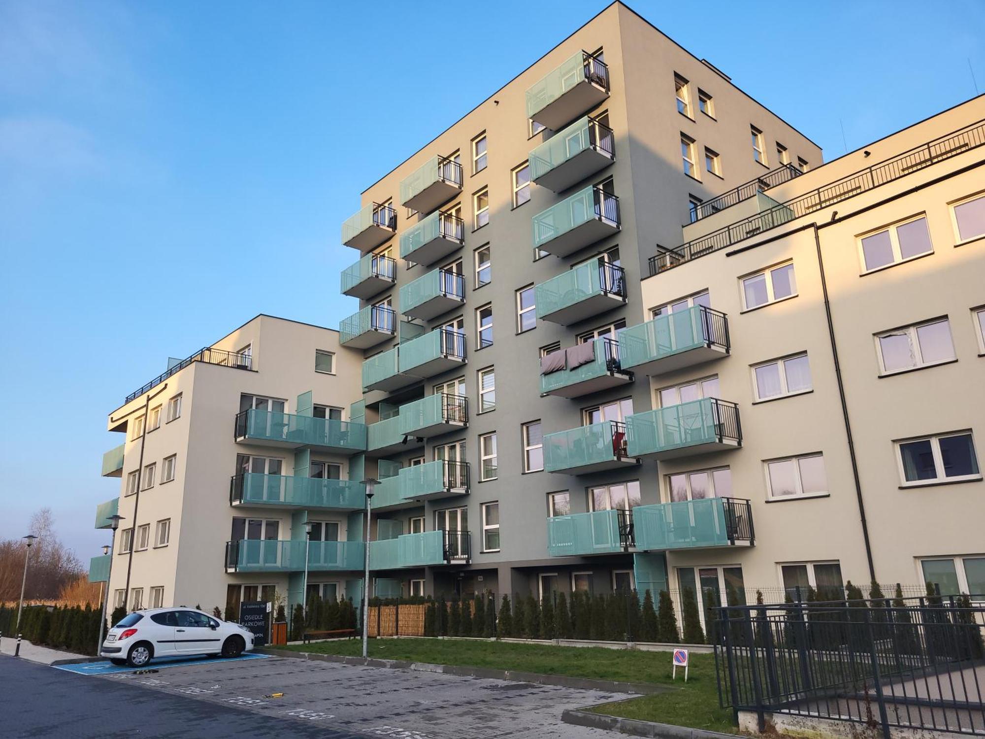 Komfortowy Apartament Dla 7 Osob Ch Arena, Prywatny Parking グリヴィツェ エクステリア 写真