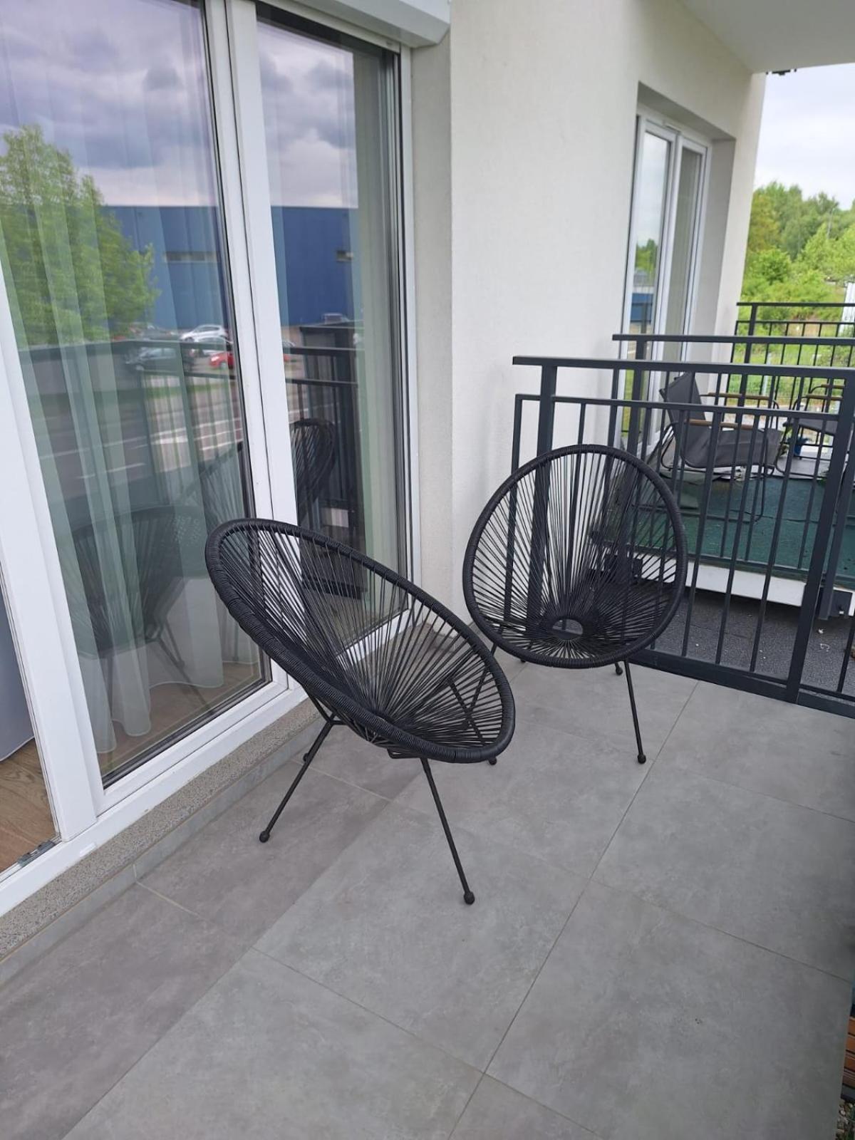 Komfortowy Apartament Dla 7 Osob Ch Arena, Prywatny Parking グリヴィツェ エクステリア 写真